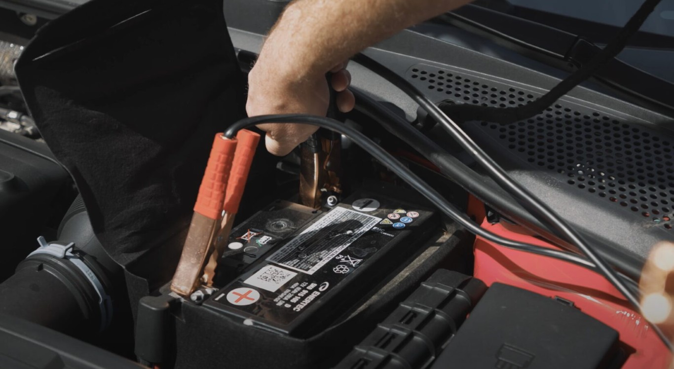 Professional roadside assistance with battery jump start in New Britain, CT
